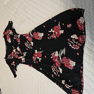 Lily black cocktail dress M